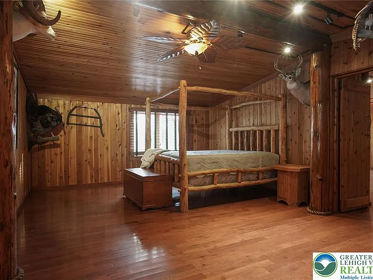 371 Green Tree Dr — Photo 19