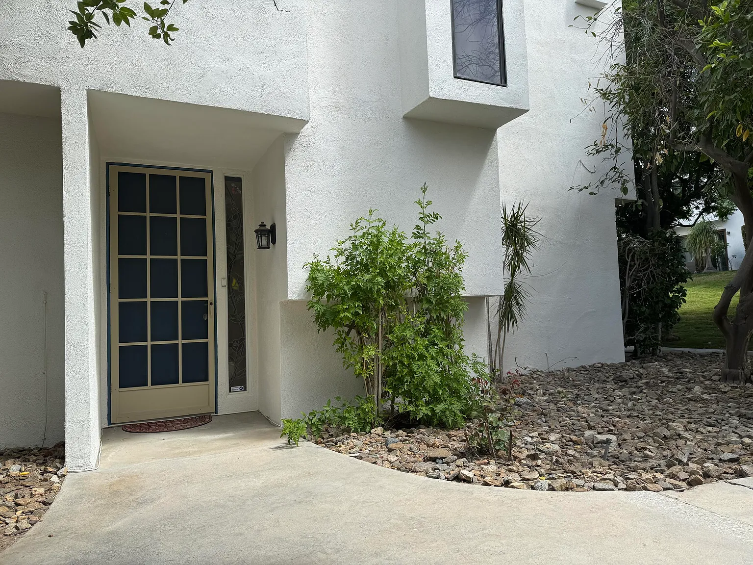3 bed, 1348 sqft, $2,400 — Photo 4