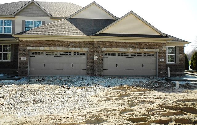 1st image of 732 E Oliviabrook Dr