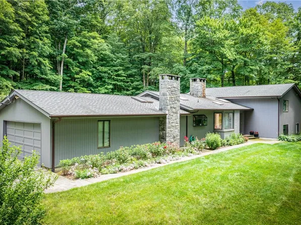 11 Tatomuck Road, Pound Ridge, NY 10576