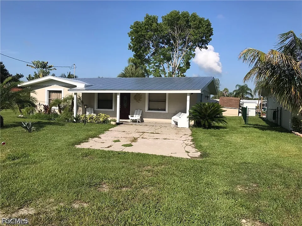 2143 W Tobago Cir