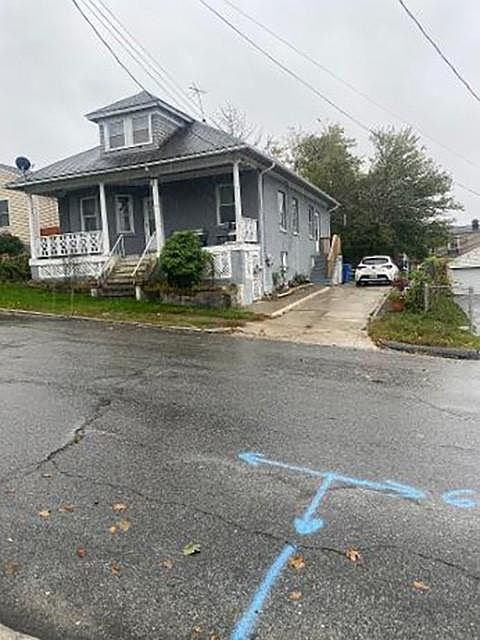 2nd image of 19 Maplewood Ave