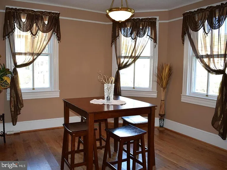 21520 Laytonsville Rd — Photo 4