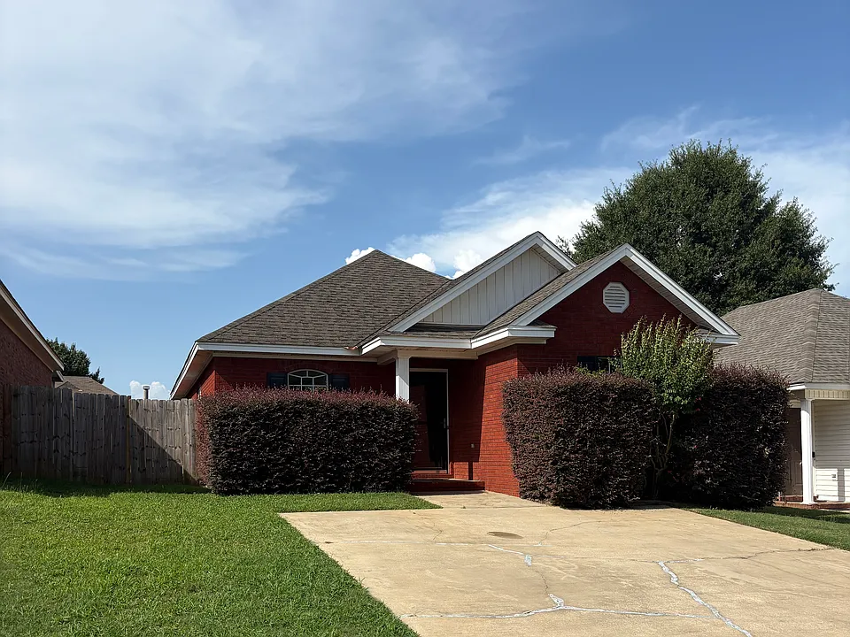 143 Ridgeview Dr