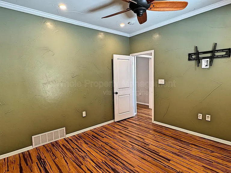 5680 W 9th Ave — Photo 14