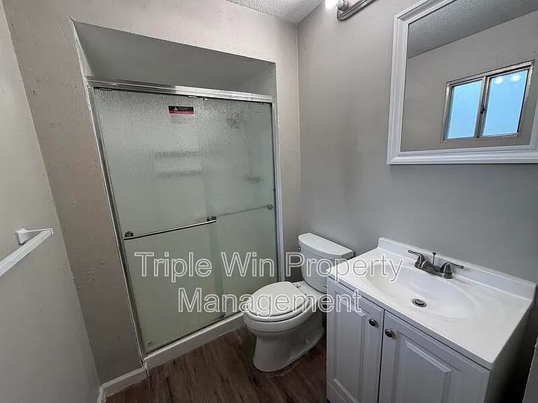 2372 Rockymont Dr — Photo 30