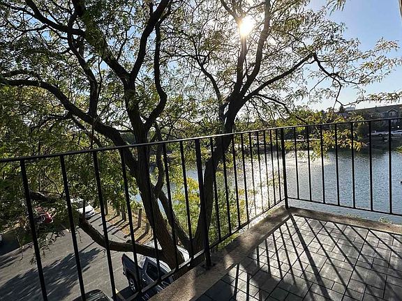 2nd image of 5408 Chateau Dr #5