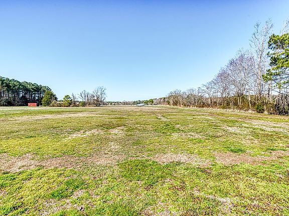 3rd image of 8818 Hickman Ln