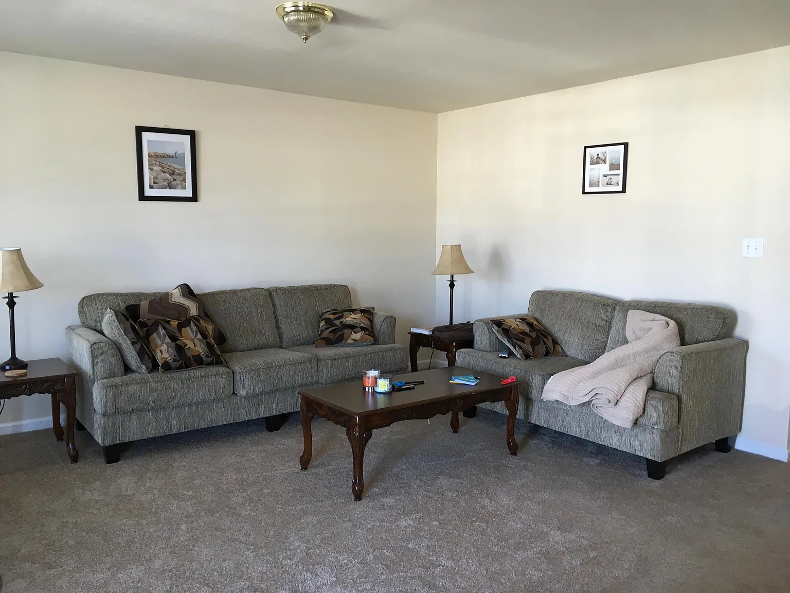 4 bed, 1600 sqft, $1,840 — Photo 2