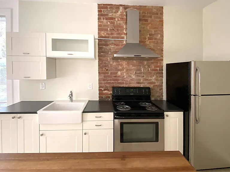 183 4th St #3 — Photo 2