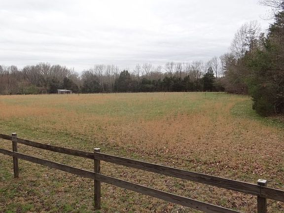 2nd image of 7815 Port Tobacco Rd