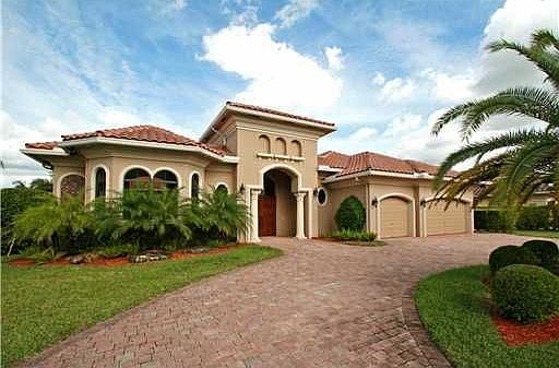 1st image of 10585 Blue Palm St