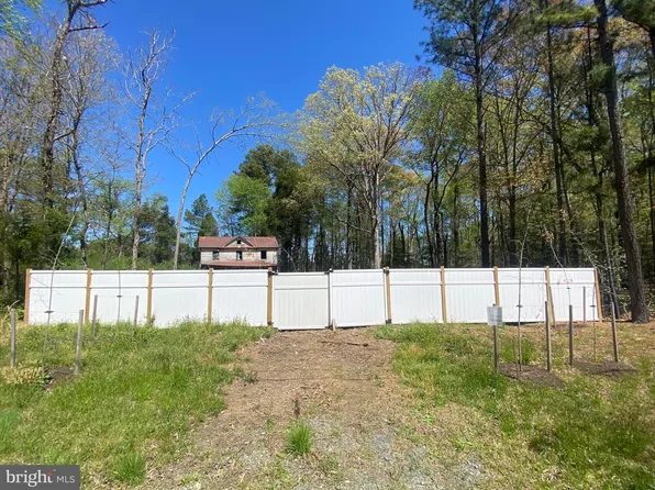 Abell Rd, Abell, MD 20606