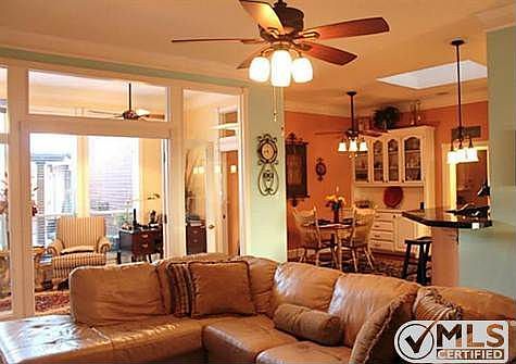 5th image of 616 Sunset Hill Dr
