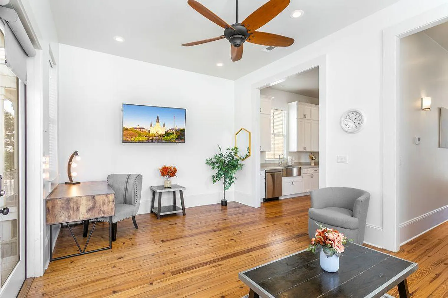 3 bed, 3.0 bath, 1496 sqft, $8,340 — Photo 1
