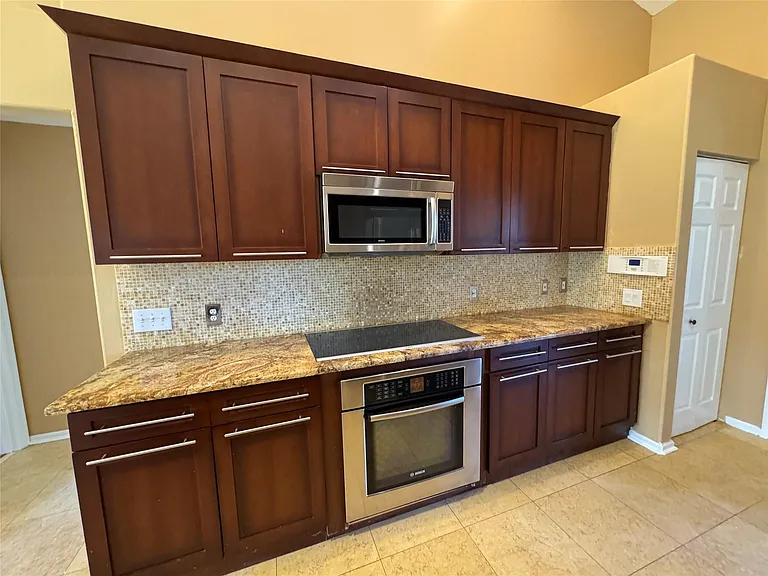 7579 Coconut Blvd — Photo 8