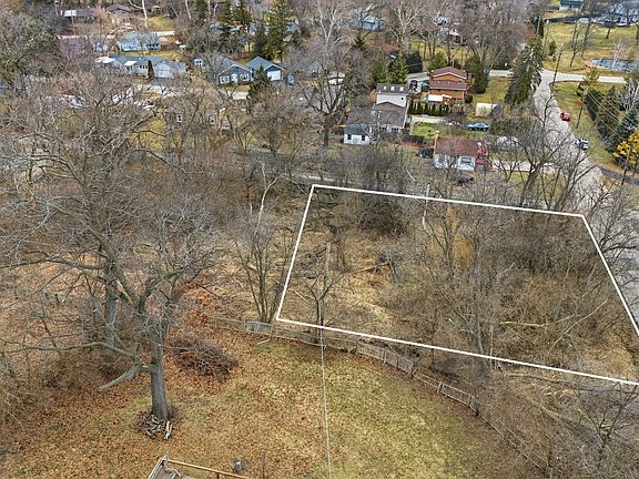 3rd image of 2101 Riverview Ave