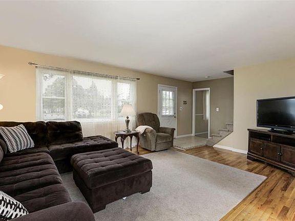 3rd image of 390 19th Ave