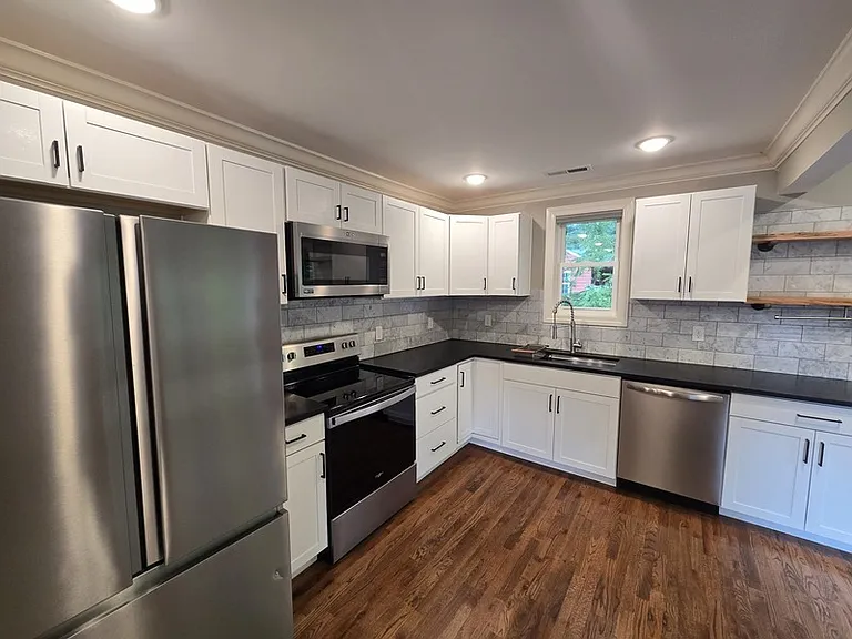 545 Lakeview Dr #A — Photo 9