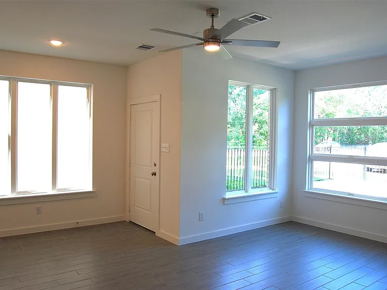 369 Oakbend Dr — Photo 12