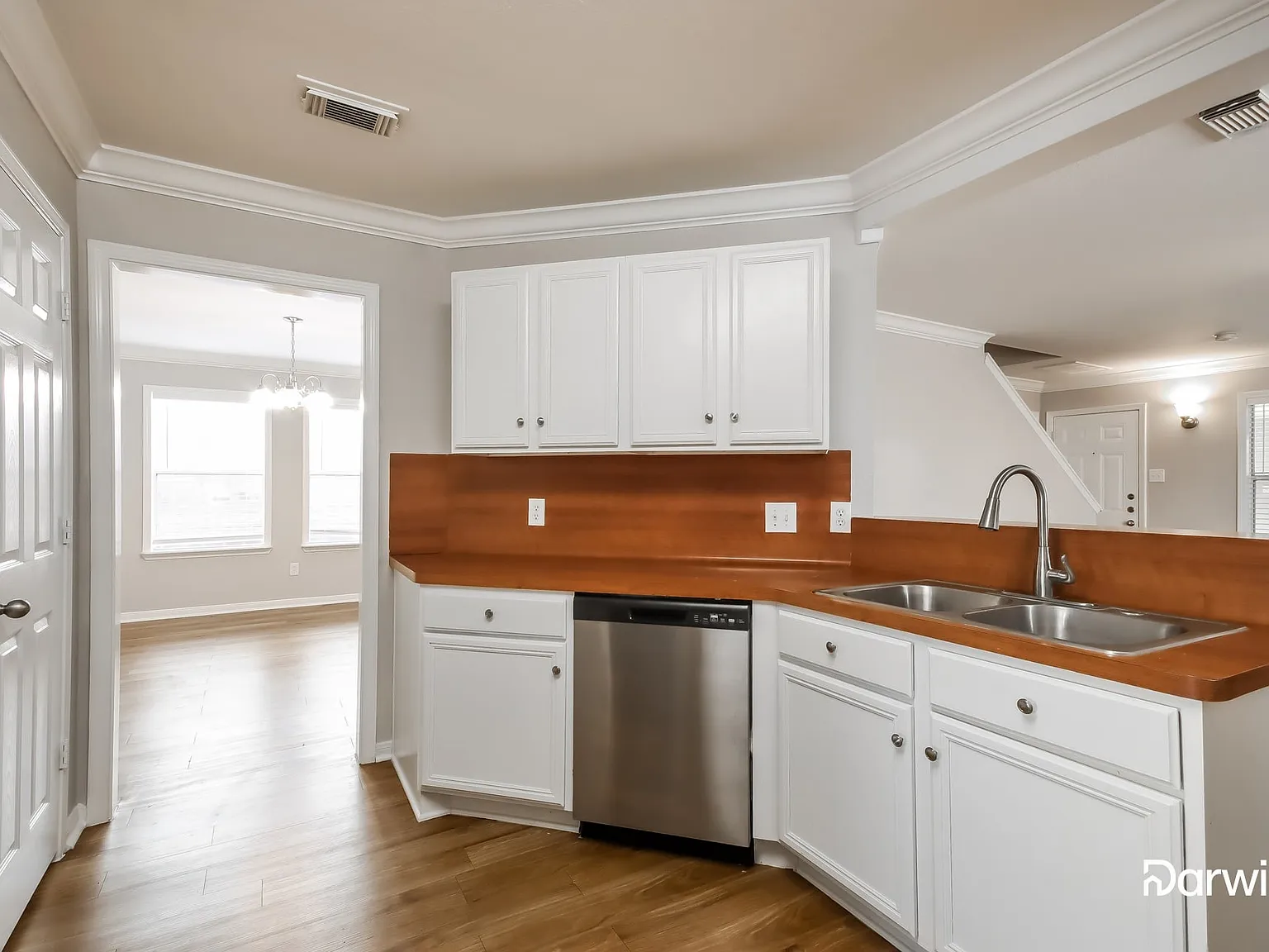 4 bed, 3.0 bath, 3180 sqft, $2,150 — Photo 3