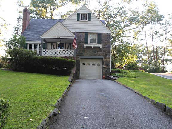 2nd image of 81 Woodcrest Ave