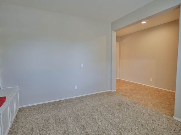 4th image of 1146 E Empire Canyon Ln #53