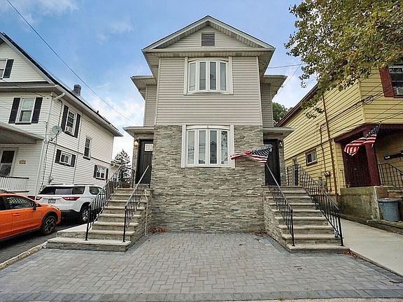 3rd image of 65 Mountainview Ave