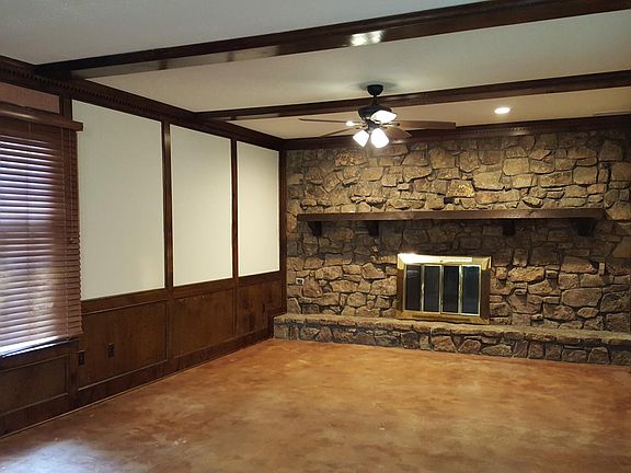 4th image of 8115 Effingham Dr