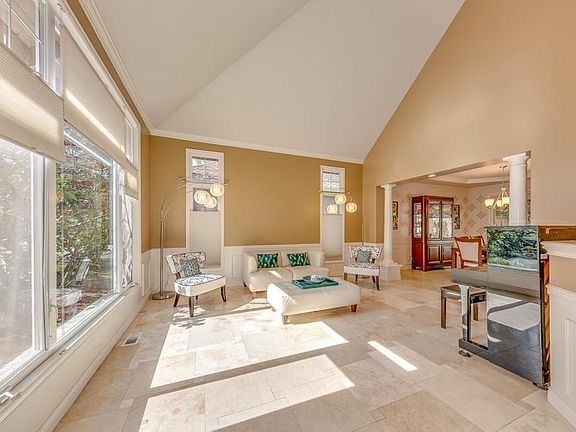 3rd image of 27210 SE 26th Pl