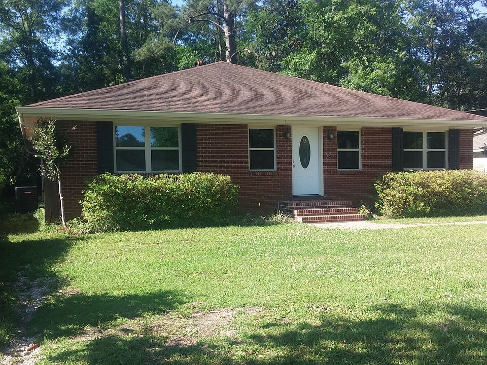 1st image of 39229 Oak St