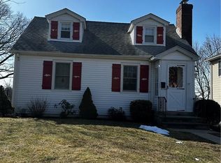 37 Mount Morris Ave, White Plains, NY 10604