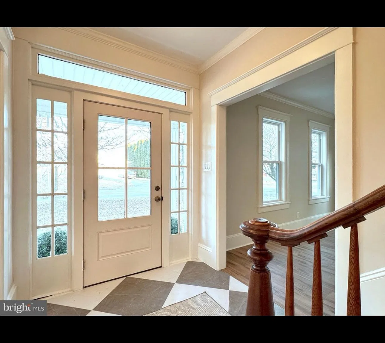 4 bed, 2234 sqft, $2,600 — Photo 2