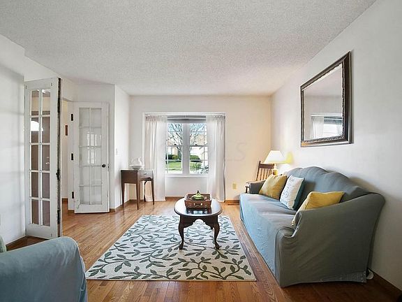 5th image of 3436 Parkbrook Dr