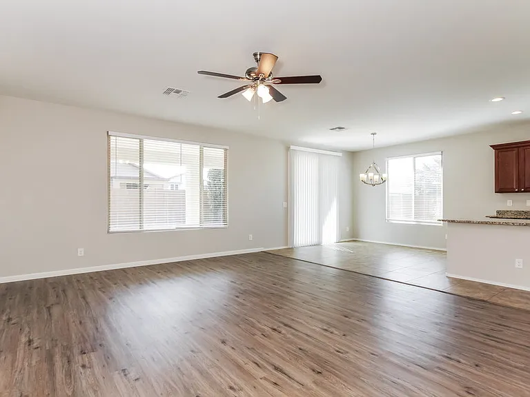 12145 W Patrick Ln — Photo 4