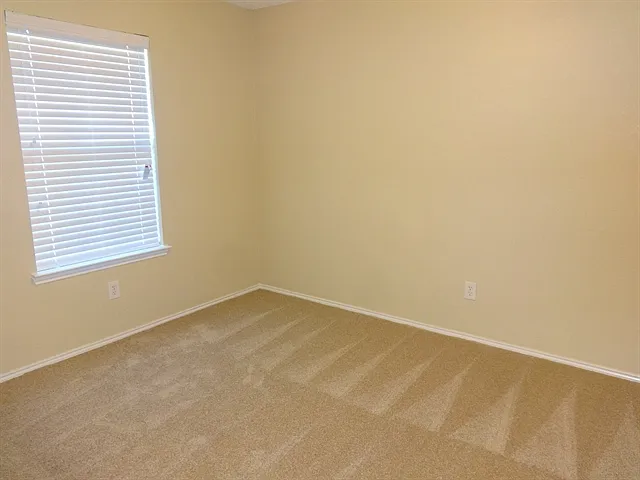2930 Monticello Ln — Photo 5