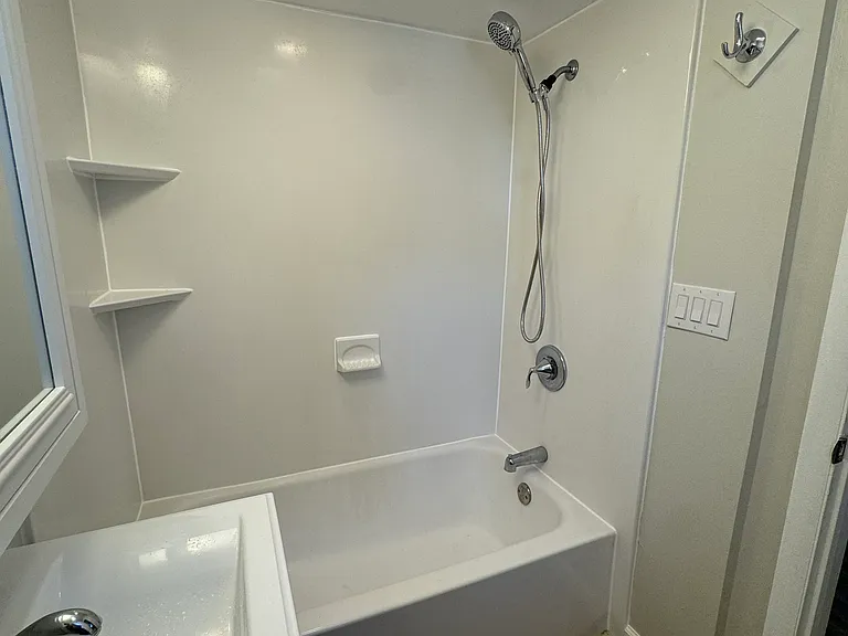 13 Grant St #1 — Photo 4