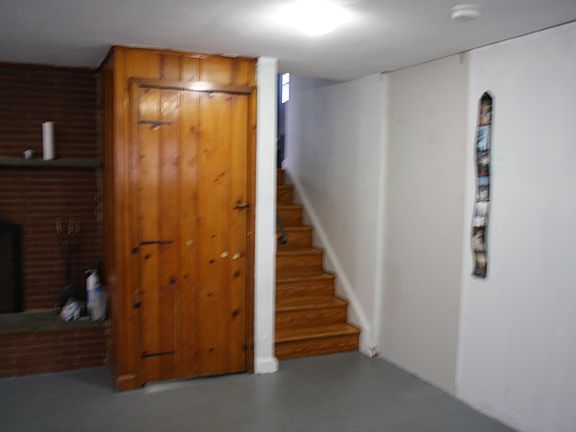 5th image of 312 Reading Ave