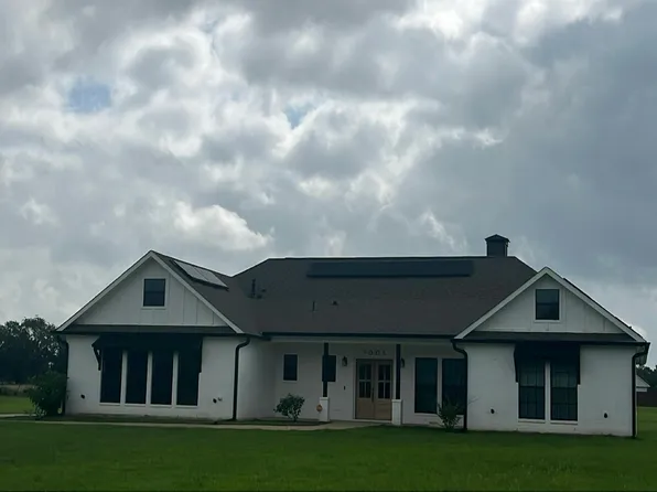 1005 High Meadow Cir, Mount Vernon, TX 75457