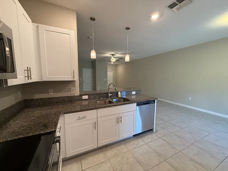 8519 Reedville St — Photo 9