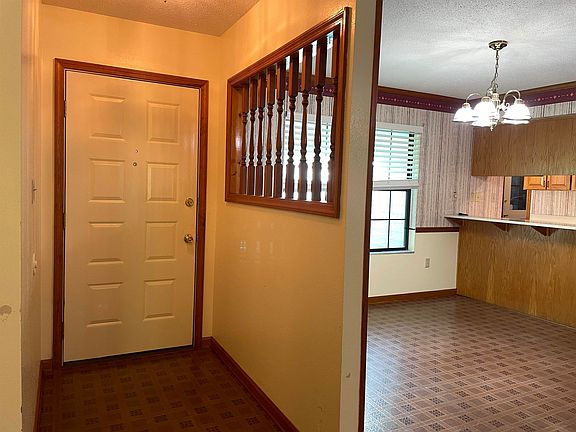 3rd image of 3516 Clifden Dr
