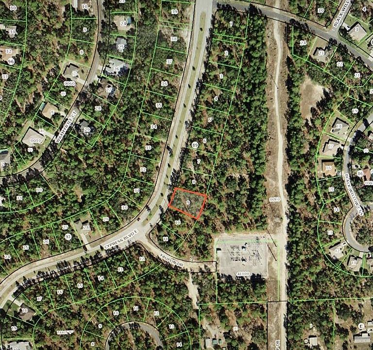 1st image of 136 Cypress Blvd E