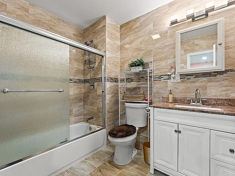 461 Miller Ave #1 — Photo 2