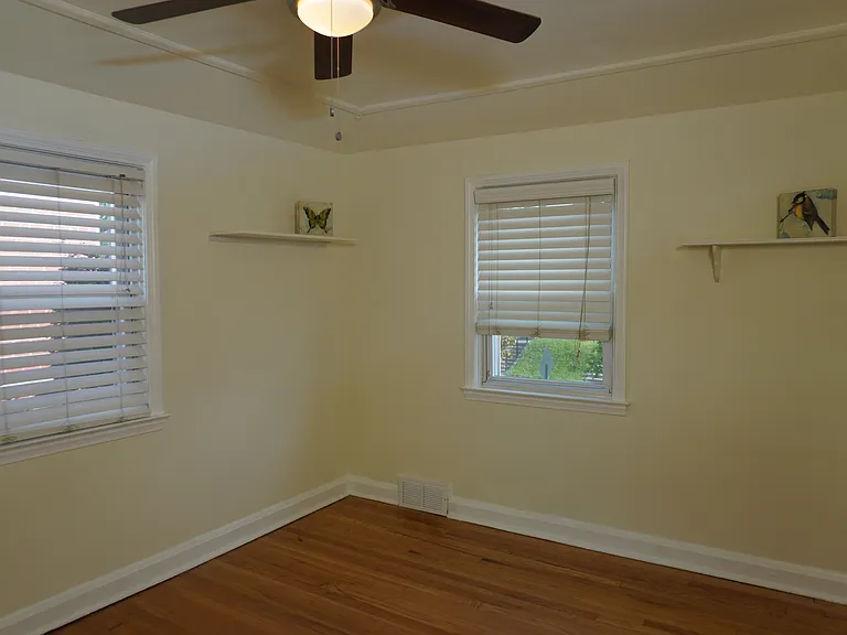 1710 Weston Ave — Photo 29