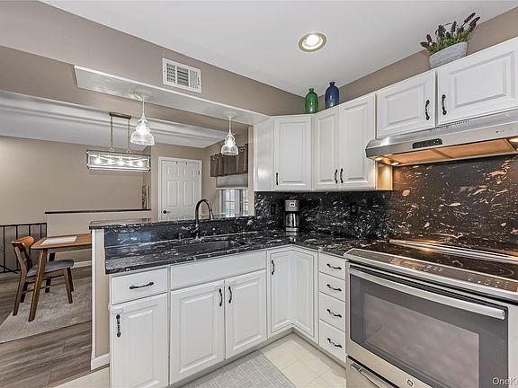 3rd image of 140 Mariners Way