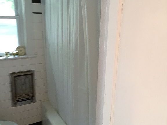 Bath shower