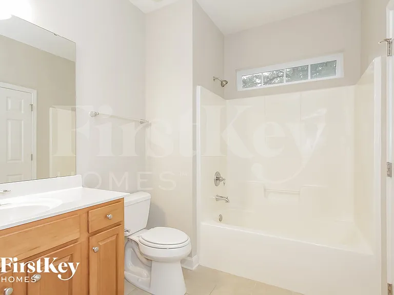 240 Golden Valley Dr — Photo 14