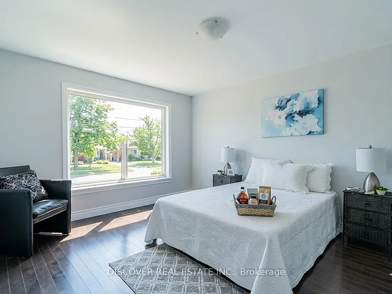 14 Donata Dr — Photo 8
