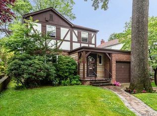 8232 213th St, Queens Village, NY 11427