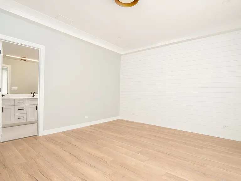 6853 W Belmont Ave #3 — Photo 23
